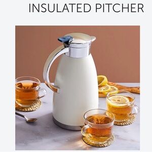 NIB Pampered Chef Insulated Pitcher  Carafe